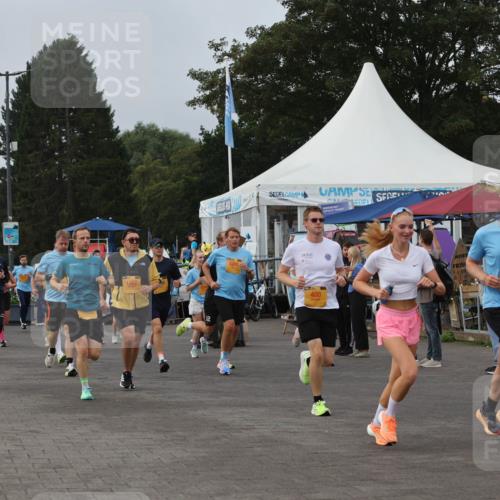 13.09.2026 - Kiel Lauf Andreas Tolksdorf http://msf.ph/oto/10338478 13.09.2026 09:55:08 Kiellinie 2390, 3322, 12, 400, 595 meine-sportfotos.de