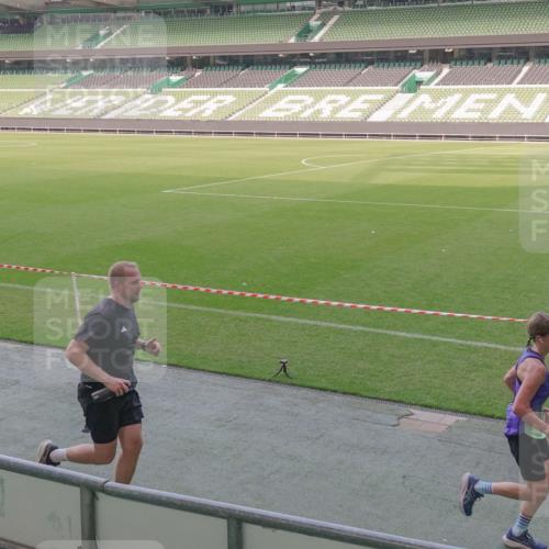 13.09.2026 - 21. swb-Marathon Bremen Michael Burmester http://msf.ph/oto/10338485 13.09.2026 13:16:21 Laufen im Stadion 134, 143, 153, 231, 263, 266, 267, 271, 449, 598, 612, 653, 990, 1047, 1057, 1185, 1312, 1465, 1539, 1813, 1825, 1874, 1987, 2013, 2218, 2235, 2259, 2351, 2359, 2363, 2381, 2385, 2386, 2466, 2468, 2484, 2550, 2562, 2579, 2586, 2664, 2667, 2678, 2698, 2760, 2778, 2783, 2797, 2799, 2821, 2846, 2859, 2874, 2958, 2974, 2996, 3001, 3075, 3133, 3157, 3165, 3185, 3213, 3237, 3265, 3331, 3355, 3366, 3382, 3387, 3479, 3486, 3501, 3506, 3512, 3670, 3829, 3847 meine-sportfotos.de