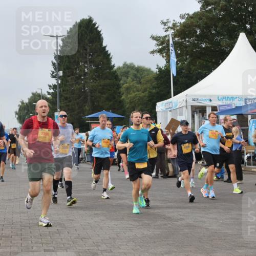 13.09.2026 - Kiel Lauf Andreas Tolksdorf http://msf.ph/oto/10338497 13.09.2026 09:55:09 Kiellinie 2390, 3322, 4236, 5295, 400 meine-sportfotos.de