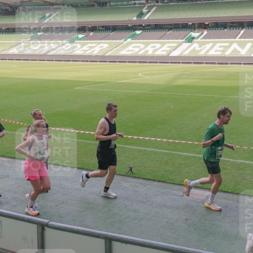 13.09.2026 - 21. swb-Marathon Bremen Michael Burmester http://msf.ph/oto/10338518 13.09.2026 13:16:28 Laufen im Stadion 134, 143, 153, 231, 263, 266, 267, 271, 449, 598, 612, 653, 990, 1057, 1185, 1312, 1465, 1539, 1813, 1825, 1874, 1987, 2013, 2067, 2218, 2235, 2259, 2351, 2359, 2363, 2381, 2385, 2386, 2466, 2468, 2484, 2532, 2550, 2562, 2579, 2586, 2664, 2667, 2678, 2698, 2760, 2778, 2783, 2797, 2799, 2821, 2846, 2859, 2874, 2958, 2974, 2996, 3001, 3075, 3104, 3133, 3157, 3165, 3185, 3195, 3213, 3237, 3265, 3331, 3366, 3382, 3387, 3479, 3486, 3501, 3506, 3512, 3670, 3829, 3847 meine-sportfotos.de