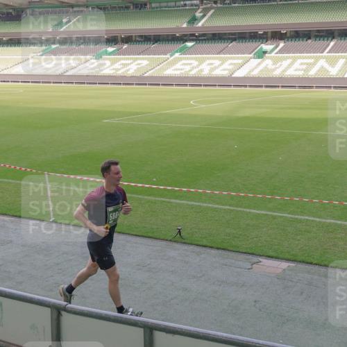 13.09.2026 - 21. swb-Marathon Bremen Michael Burmester http://msf.ph/oto/10338527 13.09.2026 13:16:31 Laufen im Stadion 134, 143, 153, 231, 263, 267, 271, 449, 588, 598, 612, 653, 990, 1057, 1185, 1312, 1465, 1539, 1813, 1825, 1874, 1987, 2013, 2067, 2218, 2235, 2259, 2351, 2359, 2363, 2381, 2385, 2386, 2468, 2484, 2532, 2550, 2562, 2579, 2586, 2655, 2664, 2667, 2678, 2698, 2760, 2778, 2783, 2797, 2799, 2821, 2846, 2859, 2874, 2958, 2974, 2996, 3001, 3075, 3104, 3133, 3157, 3165, 3185, 3195, 3213, 3237, 3265, 3314, 3331, 3366, 3382, 3387, 3479, 3486, 3501, 3506, 3512, 3670, 3829 meine-sportfotos.de