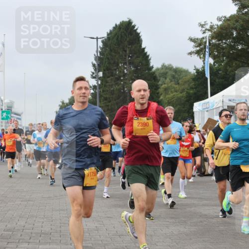 13.09.2026 - Kiel Lauf Andreas Tolksdorf http://msf.ph/oto/10338535 13.09.2026 09:55:10 Kiellinie 24, 1758, 4052, 2390, 1874, 6340 meine-sportfotos.de