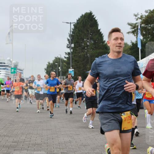 13.09.2026 - Kiel Lauf Andreas Tolksdorf http://msf.ph/oto/10338552 13.09.2026 09:55:10 Kiellinie 1175, 1874, 1138, 2390 meine-sportfotos.de