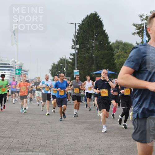 13.09.2026 - Kiel Lauf Andreas Tolksdorf http://msf.ph/oto/10338557 13.09.2026 09:55:10 Kiellinie 11108, 5574, 30, 4052, 1175 meine-sportfotos.de