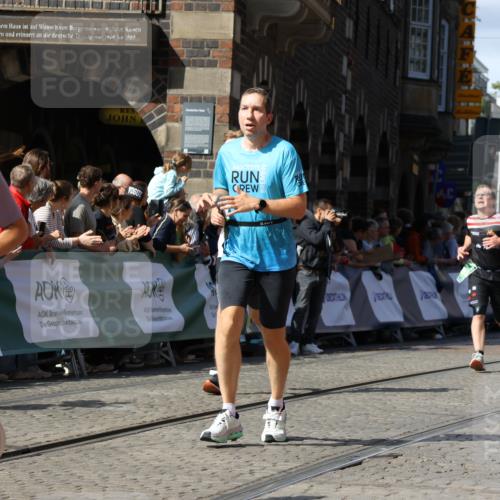 13.09.2026 - 21. swb-Marathon Bremen Strokosch-Dieckow http://msf.ph/oto/10338572 13.09.2026 13:19:50 Ziel 926, 1232, 1535, 3182, 4319, 4455, 4977, 4978, 5371, 7037, 7140, 7268, 7945, 8153, 8185, 9638, 13163, 205, 411, 431, 495, 511, 1053, 1252, 1390, 1551, 1972, 2343, 2807, 3240, 3411, 4287, 5340, 5389, 5813, 5837, 6663, 7404, 7488, 7531, 8263, 13192 meine-sportfotos.de