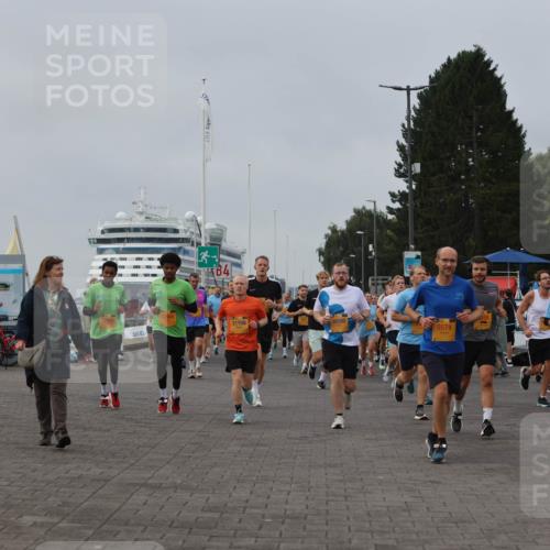 13.09.2026 - Kiel Lauf Andreas Tolksdorf http://msf.ph/oto/10338593 13.09.2026 09:55:12 Kiellinie 12569, 11108, 10580, 5574, 4052 meine-sportfotos.de