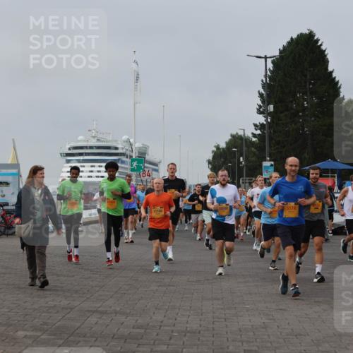 13.09.2026 - Kiel Lauf Andreas Tolksdorf http://msf.ph/oto/10338594 13.09.2026 09:55:12 Kiellinie 12569, 13, 4, 11108, 10580, 8155, 5574 meine-sportfotos.de