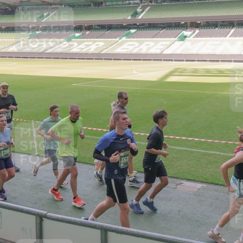 13.09.2026 - 21. swb-Marathon Bremen Michael Burmester http://msf.ph/oto/10338611 13.09.2026 13:16:42 Laufen im Stadion 134, 143, 153, 231, 263, 267, 271, 449, 588, 598, 612, 653, 990, 1057, 1185, 1312, 1465, 1539, 1813, 1825, 1874, 1987, 2013, 2067, 2096, 2218, 2259, 2351, 2363, 2381, 2385, 2386, 2389, 2468, 2532, 2550, 2562, 2579, 2586, 2655, 2664, 2667, 2678, 2698, 2760, 2778, 2783, 2797, 2799, 2821, 2846, 2859, 2874, 2974, 2984, 2996, 3001, 3075, 3104, 3133, 3157, 3165, 3185, 3195, 3213, 3237, 3265, 3314, 3331, 3366, 3382, 3387, 3479, 3486, 3501, 3506, 3512, 3829 meine-sportfotos.de