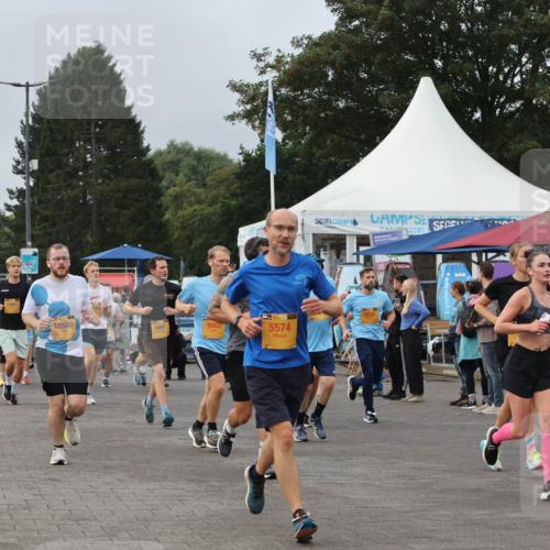 13.09.2026 - Kiel Lauf Andreas Tolksdorf http://msf.ph/oto/10338647 13.09.2026 09:55:13 Kiellinie 11108, 676, 10580, 5947, 9983, 3, 5574 meine-sportfotos.de