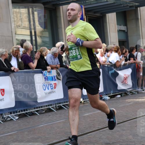 13.09.2026 - 21. swb-Marathon Bremen Strokosch-Dieckow http://msf.ph/oto/10338675 13.09.2026 13:26:27 Ziel 531, 946, 2089, 2779, 3076, 3302, 3510, 3526, 3852, 3893, 4077, 4441, 4598, 4919, 5054, 5937, 5943, 6289, 6314, 6375, 6455, 6548, 6580, 7246, 7317, 8112, 8303, 9260, 9551, 13097, 1368, 1649, 1896, 2434, 2658, 3603, 3983, 4723, 4724, 5747, 5854, 5906, 5934, 5992, 6230, 6639, 6886, 7626, 8635, 8817, 9260, 13195 meine-sportfotos.de