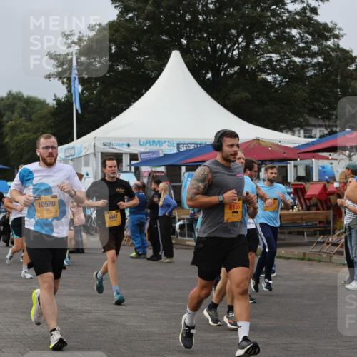 13.09.2026 - Kiel Lauf Andreas Tolksdorf http://msf.ph/oto/10338682 13.09.2026 09:55:15 Kiellinie 08, 6763, 38, 10580, 5947, 8155, 1, 39, 5574 meine-sportfotos.de