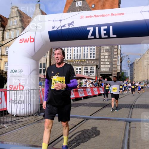 13.09.2026 - 21. swb-Marathon Bremen Tim E. http://msf.ph/oto/10338693 13.09.2026 11:08:52 Ziel 10229, 10399, 10609, 11065, 11124, 11358, 11560, 11561, 11678, 11710, 11834, 11888, 11968, 12073, 12162, 12164, 12410, 12516 meine-sportfotos.de