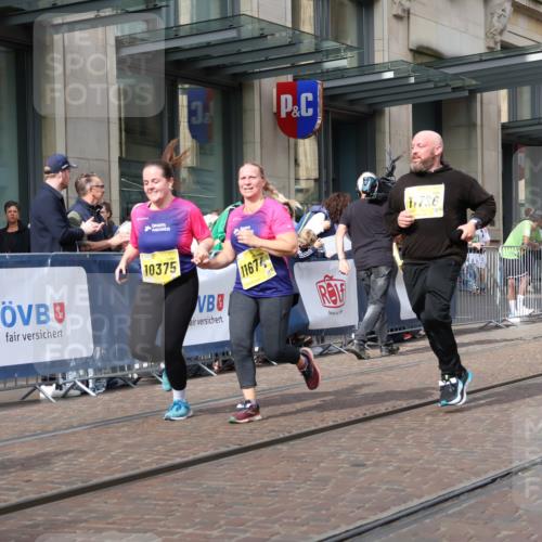 13.09.2026 - 21. swb-Marathon Bremen Strokosch-Dieckow http://msf.ph/oto/10338712 13.09.2026 11:06:02 Ziel 10375, 10376, 10681, 10682, 10852, 10853, 11028, 11029, 11340, 11374, 11432, 11460, 11674, 11690, 11729, 11786, 11849, 12217, 12479, 12485, 10018, 10168, 10204, 10238, 10305, 10382, 10457, 10619, 10662, 11024, 11132, 11156, 11164, 11477, 11775, 12186, 12378, 12486, 12523, 12528, 12773 meine-sportfotos.de