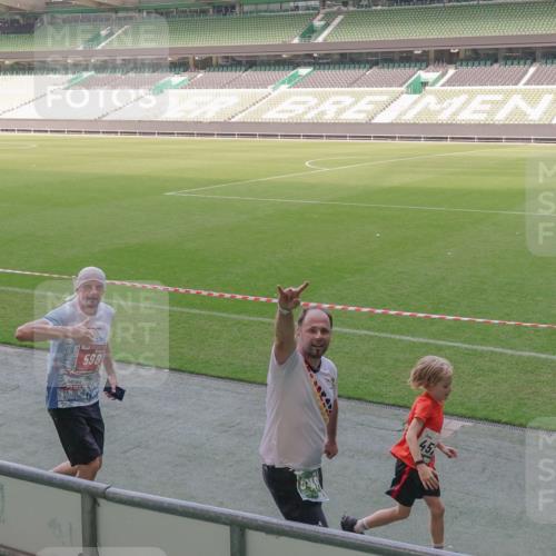 13.09.2026 - 21. swb-Marathon Bremen Michael Burmester http://msf.ph/oto/10338728 13.09.2026 13:16:59 Laufen im Stadion 134, 143, 153, 231, 267, 271, 449, 588, 598, 612, 653, 990, 1057, 1185, 1312, 1424, 1425, 1465, 1539, 1790, 1813, 1825, 1874, 1987, 2013, 2067, 2096, 2218, 2259, 2351, 2363, 2381, 2389, 2419, 2468, 2532, 2550, 2562, 2579, 2586, 2601, 2647, 2655, 2664, 2678, 2698, 2778, 2797, 2799, 2821, 2846, 2974, 2984, 2996, 3001, 3075, 3104, 3133, 3165, 3180, 3195, 3213, 3237, 3265, 3314, 3331, 3337, 3366, 3382, 3387, 3421, 3431, 3479, 3486, 3501, 3506, 3512, 3548 meine-sportfotos.de