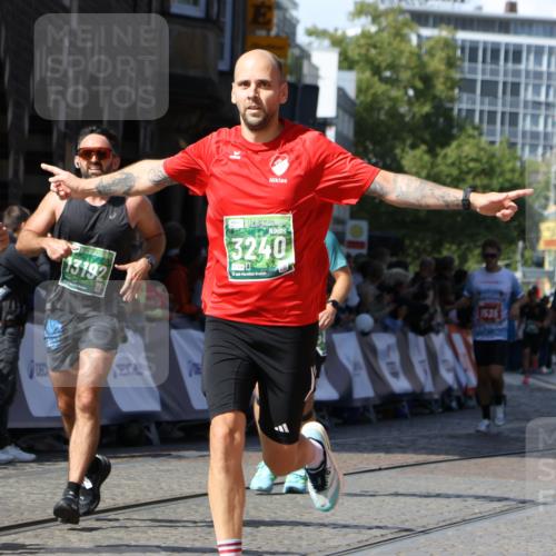 13.09.2026 - 21. swb-Marathon Bremen Strokosch-Dieckow http://msf.ph/oto/10338747 13.09.2026 13:19:54 Ziel 161, 461, 926, 1010, 1232, 1281, 1468, 1535, 1642, 2906, 4319, 4455, 4977, 4978, 7037, 7140, 7268, 7945, 8153, 8185, 9984, 13163, 205, 431, 495, 511, 655, 1058, 1252, 1390, 1537, 1931, 1972, 2343, 2807, 2903, 3690, 4287, 5340, 5389, 5813, 5837, 6663, 7341, 7404, 7531, 9756, 13192 meine-sportfotos.de