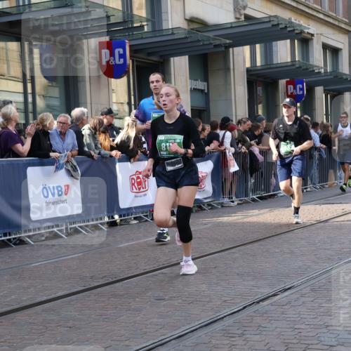 13.09.2026 - 21. swb-Marathon Bremen Strokosch-Dieckow http://msf.ph/oto/10338756 13.09.2026 13:26:30 Ziel 531, 946, 2089, 2779, 3076, 3302, 3510, 3526, 3527, 3852, 3893, 4327, 4441, 4598, 4919, 5054, 5689, 5937, 5943, 6289, 6314, 6375, 6455, 6548, 6580, 7027, 7246, 7317, 8112, 8303, 9150, 9551, 13097, 1368, 1649, 2434, 2658, 3526, 3603, 3983, 4077, 4723, 5747, 5854, 5906, 5934, 5992, 6230, 6639, 7626, 8817, 9260, 13195 meine-sportfotos.de