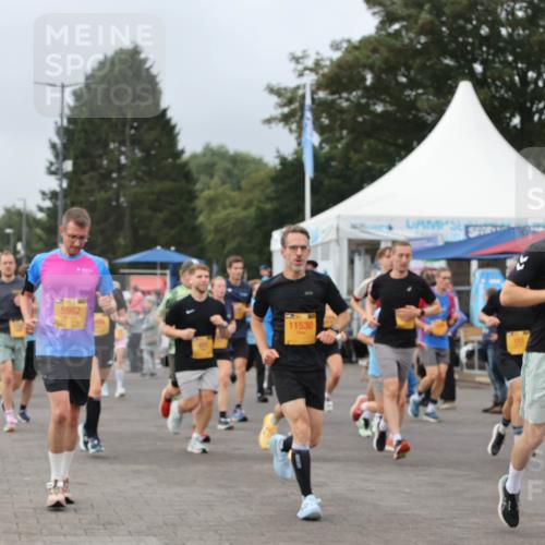 13.09.2026 - Kiel Lauf Andreas Tolksdorf http://msf.ph/oto/10338765 13.09.2026 09:55:18 Kiellinie 5982, 11530, 83 meine-sportfotos.de