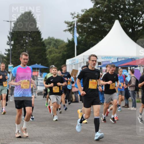 13.09.2026 - Kiel Lauf Andreas Tolksdorf http://msf.ph/oto/10338774 13.09.2026 09:55:18 Kiellinie 5982, 11129, 811, 11530, 10883 meine-sportfotos.de