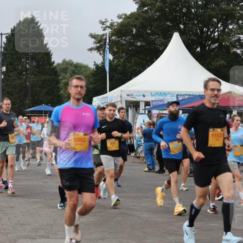 13.09.2026 - Kiel Lauf Andreas Tolksdorf http://msf.ph/oto/10338787 13.09.2026 09:55:18 Kiellinie 11129, 5982, 811, 1153, 115 meine-sportfotos.de