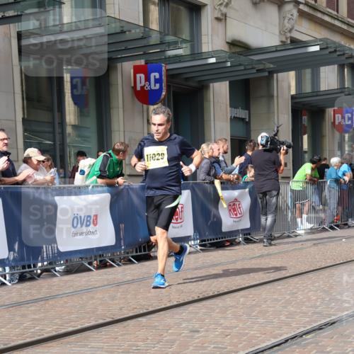 13.09.2026 - 21. swb-Marathon Bremen Strokosch-Dieckow http://msf.ph/oto/10338793 13.09.2026 11:06:04 Ziel 10375, 10376, 10681, 10682, 10852, 10853, 11028, 11029, 11240, 11340, 11374, 11432, 11460, 11674, 11690, 11729, 11786, 11849, 12217, 12479, 12485, 10018, 10168, 10204, 10305, 10375, 10382, 10619, 10662, 11024, 11132, 11156, 11164, 11477, 11674, 11775, 11786, 12186, 12378, 12486, 12523, 12528, 12773 meine-sportfotos.de