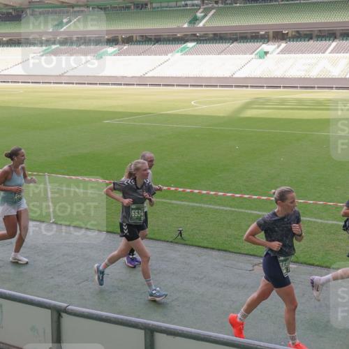 13.09.2026 - 21. swb-Marathon Bremen Michael Burmester http://msf.ph/oto/10338803 13.09.2026 13:17:12 Laufen im Stadion 134, 153, 231, 267, 271, 311, 449, 588, 598, 612, 653, 990, 1057, 1185, 1312, 1424, 1425, 1465, 1539, 1790, 1813, 1825, 1987, 2013, 2067, 2096, 2218, 2259, 2351, 2363, 2381, 2389, 2419, 2468, 2532, 2550, 2562, 2579, 2586, 2601, 2647, 2655, 2664, 2678, 2698, 2778, 2797, 2799, 2821, 2846, 2974, 2984, 2996, 3001, 3104, 3133, 3180, 3195, 3213, 3237, 3314, 3331, 3337, 3366, 3387, 3421, 3431, 3479, 3486, 3501, 3506, 3512, 3548, 3654 meine-sportfotos.de