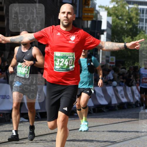 13.09.2026 - 21. swb-Marathon Bremen Strokosch-Dieckow http://msf.ph/oto/10338806 13.09.2026 13:19:54 Ziel 161, 461, 926, 1010, 1232, 1281, 1468, 1535, 1642, 2906, 4319, 4455, 4977, 4978, 7037, 7140, 7268, 7945, 8153, 8185, 9984, 13163, 205, 431, 495, 511, 655, 1058, 1252, 1390, 1537, 1931, 1972, 2343, 2807, 2903, 3690, 4287, 5340, 5389, 5813, 5837, 6663, 7341, 7404, 7531, 9756, 13192 meine-sportfotos.de