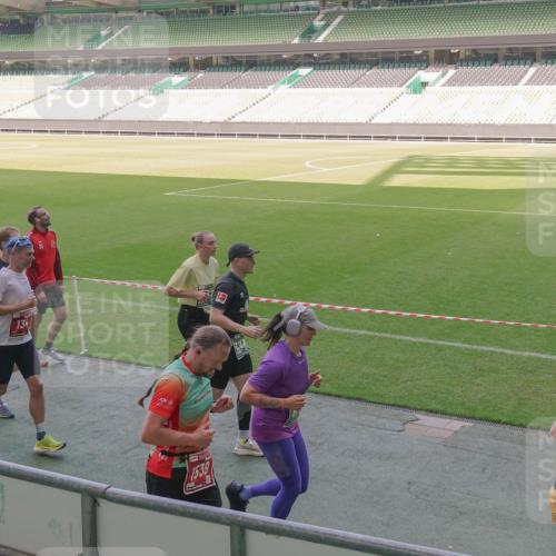 13.09.2026 - 21. swb-Marathon Bremen Michael Burmester http://msf.ph/oto/10338875 13.09.2026 13:17:20 Laufen im Stadion 134, 153, 231, 267, 271, 311, 404, 449, 588, 612, 653, 732, 753, 837, 990, 1057, 1185, 1312, 1424, 1425, 1465, 1539, 1790, 1813, 1825, 1844, 1868, 1987, 2056, 2067, 2096, 2259, 2351, 2357, 2358, 2363, 2381, 2389, 2419, 2532, 2550, 2562, 2579, 2586, 2601, 2647, 2655, 2664, 2678, 2698, 2778, 2797, 2799, 2821, 2846, 2880, 2893, 2974, 2984, 2996, 3104, 3133, 3146, 3180, 3195, 3210, 3213, 3314, 3331, 3337, 3366, 3387, 3421, 3431, 3479, 3501, 3506, 3512, 3537, 3548, 3633, 3654 meine-sportfotos.de