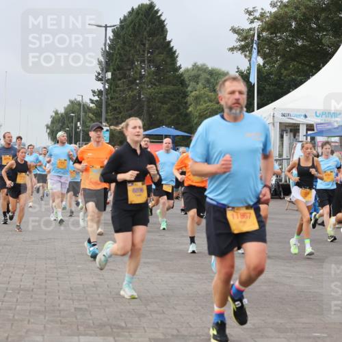 13.09.2026 - Kiel Lauf Andreas Tolksdorf http://msf.ph/oto/10338878 13.09.2026 09:55:24 Kiellinie 1192, 8896, 11867, 9761, 100 meine-sportfotos.de