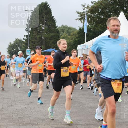 13.09.2026 - Kiel Lauf Andreas Tolksdorf http://msf.ph/oto/10338891 13.09.2026 09:55:24 Kiellinie 1192, 1147, 8896, 11967, 9761, 58 meine-sportfotos.de