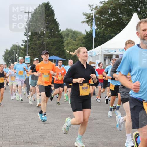 13.09.2026 - Kiel Lauf Andreas Tolksdorf http://msf.ph/oto/10338897 13.09.2026 09:55:24 Kiellinie 11888, 1192, 8079, 9420, 38, 8896, 2225, 11867 meine-sportfotos.de