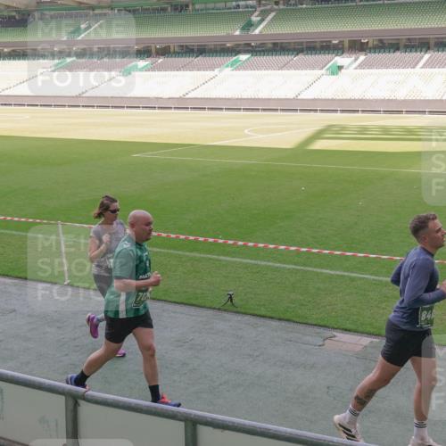 13.09.2026 - 21. swb-Marathon Bremen Michael Burmester http://msf.ph/oto/10338917 13.09.2026 13:17:26 Laufen im Stadion 134, 153, 231, 267, 271, 311, 404, 449, 588, 732, 753, 837, 990, 1057, 1185, 1312, 1424, 1425, 1465, 1539, 1790, 1813, 1825, 1844, 1868, 1987, 2056, 2067, 2096, 2259, 2351, 2357, 2358, 2363, 2381, 2389, 2419, 2532, 2550, 2562, 2579, 2586, 2601, 2647, 2655, 2664, 2698, 2778, 2797, 2799, 2821, 2846, 2849, 2880, 2893, 2974, 2984, 2996, 3104, 3133, 3146, 3180, 3195, 3210, 3213, 3314, 3331, 3337, 3366, 3387, 3421, 3431, 3476, 3479, 3501, 3506, 3537, 3548, 3633, 3654 meine-sportfotos.de