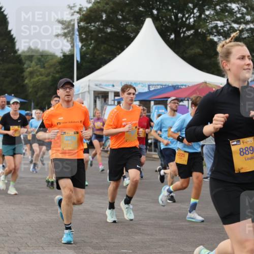 13.09.2026 - Kiel Lauf Andreas Tolksdorf http://msf.ph/oto/10338921 13.09.2026 09:55:25 Kiellinie 1192, 39, 8079, 2225, 38, 8896 meine-sportfotos.de