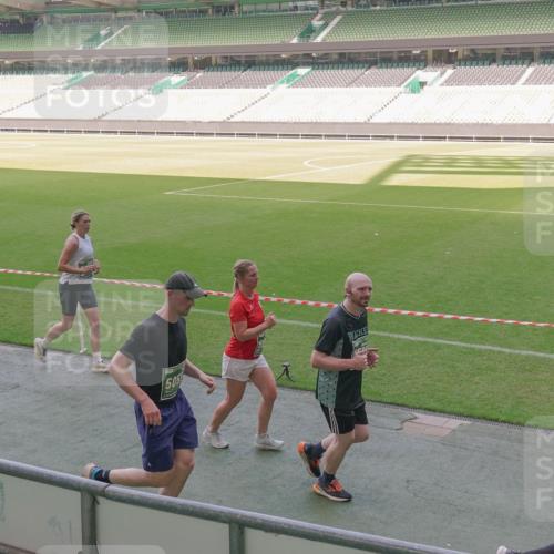 13.09.2026 - 21. swb-Marathon Bremen Michael Burmester http://msf.ph/oto/10338935 13.09.2026 13:17:28 Laufen im Stadion 134, 153, 231, 267, 271, 311, 404, 449, 588, 732, 753, 837, 990, 1057, 1185, 1312, 1424, 1425, 1465, 1539, 1790, 1813, 1825, 1844, 1868, 1987, 2056, 2067, 2096, 2259, 2351, 2357, 2358, 2363, 2381, 2389, 2419, 2532, 2550, 2562, 2579, 2586, 2601, 2647, 2655, 2664, 2698, 2778, 2797, 2799, 2821, 2846, 2849, 2880, 2893, 2974, 2984, 2996, 3104, 3133, 3146, 3180, 3195, 3210, 3213, 3314, 3331, 3337, 3366, 3387, 3421, 3431, 3476, 3479, 3501, 3506, 3537, 3548, 3633, 3654, 3740 meine-sportfotos.de
