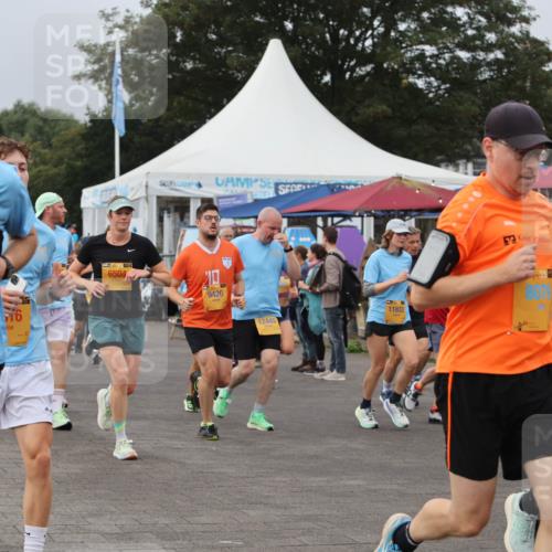 13.09.2026 - Kiel Lauf Andreas Tolksdorf http://msf.ph/oto/10338956 13.09.2026 09:55:26 Kiellinie 38, 6603, 414, 16, 6504, 20, 9420, 12445, 11833, 807, 38, 2225 meine-sportfotos.de