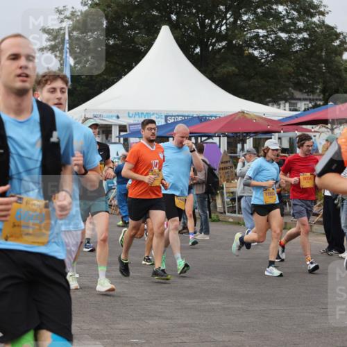 13.09.2026 - Kiel Lauf Andreas Tolksdorf http://msf.ph/oto/10338959 13.09.2026 09:55:26 Kiellinie 6603, 12445, 11833, 9054, 8079 meine-sportfotos.de
