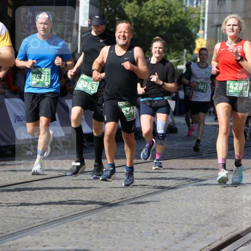 13.09.2026 - 21. swb-Marathon Bremen Strokosch-Dieckow http://msf.ph/oto/10338961 13.09.2026 13:20:00 Ziel 161, 461, 926, 1010, 1232, 1281, 1468, 1535, 1642, 2870, 2906, 3966, 4101, 4479, 4480, 4977, 4978, 7037, 7140, 7268, 7655, 8185, 9359, 9984, 13163, 205, 655, 1058, 1390, 1537, 1750, 1931, 2122, 2343, 2807, 2885, 2903, 3685, 3690, 4287, 5340, 5389, 5583, 6663, 7341, 7531, 7664, 9518, 9756 meine-sportfotos.de