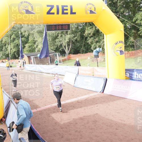 13.09.2026 - Airport Race Dennis Weichert http://msf.ph/oto/10338962 13.09.2026 10:40:21 Ziel 5249 meine-sportfotos.de