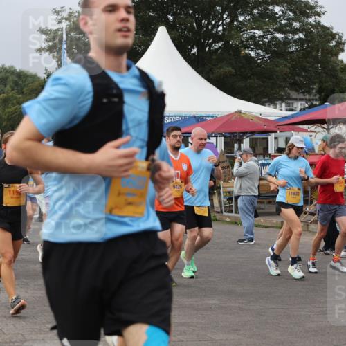 13.09.2026 - Kiel Lauf Andreas Tolksdorf http://msf.ph/oto/10338968 13.09.2026 09:55:27 Kiellinie 5202, 119, 9420, 11833 meine-sportfotos.de