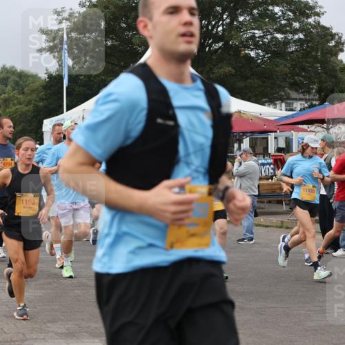 13.09.2026 - Kiel Lauf Andreas Tolksdorf http://msf.ph/oto/10338970 13.09.2026 09:55:27 Kiellinie 9294, 023, 5202, 39, 1192, 445, 11833 meine-sportfotos.de