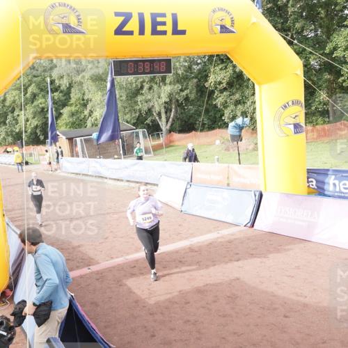 13.09.2026 - Airport Race Dennis Weichert http://msf.ph/oto/10338972 13.09.2026 10:40:21 Ziel 5249 meine-sportfotos.de