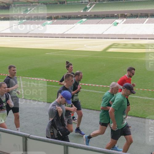 13.09.2026 - 21. swb-Marathon Bremen Michael Burmester http://msf.ph/oto/10338982 13.09.2026 13:17:35 Laufen im Stadion 134, 153, 231, 267, 271, 311, 404, 449, 588, 732, 753, 837, 990, 1057, 1185, 1312, 1424, 1425, 1465, 1539, 1790, 1813, 1825, 1844, 1868, 1987, 2056, 2067, 2096, 2123, 2259, 2351, 2357, 2358, 2363, 2381, 2389, 2419, 2532, 2550, 2562, 2579, 2586, 2601, 2614, 2647, 2655, 2778, 2797, 2799, 2821, 2849, 2880, 2893, 2974, 2984, 2996, 2999, 3104, 3146, 3180, 3195, 3210, 3213, 3314, 3337, 3366, 3387, 3421, 3431, 3476, 3479, 3501, 3506, 3537, 3548, 3633, 3654, 3740 meine-sportfotos.de