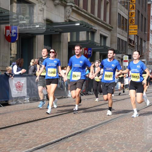 13.09.2026 - 21. swb-Marathon Bremen Strokosch-Dieckow http://msf.ph/oto/10338985 13.09.2026 11:06:11 Ziel 10376, 10654, 10681, 10682, 10795, 10849, 10852, 10853, 11021, 11028, 11240, 11340, 11374, 11432, 11729, 11849, 12217, 12479, 12485, 10018, 10204, 10375, 10382, 10619, 10662, 11029, 11132, 11156, 11164, 11460, 11477, 11674, 11690, 11775, 11786, 12186, 12486, 12528 meine-sportfotos.de