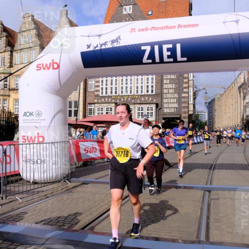 13.09.2026 - 21. swb-Marathon Bremen Tim E. http://msf.ph/oto/10339005 13.09.2026 11:09:04 Ziel 10399, 10469, 10599, 10609, 11053, 11074, 11358, 11421, 11434, 11710, 11718, 11834, 12162, 12256, 12353, 12438, 12517 meine-sportfotos.de