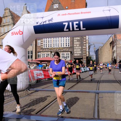 13.09.2026 - 21. swb-Marathon Bremen Tim E. http://msf.ph/oto/10339033 13.09.2026 11:09:06 Ziel 10399, 10469, 10599, 10609, 11053, 11074, 11358, 11421, 11434, 11710, 11718, 11812, 11834, 12256, 12353, 12438, 12517 meine-sportfotos.de