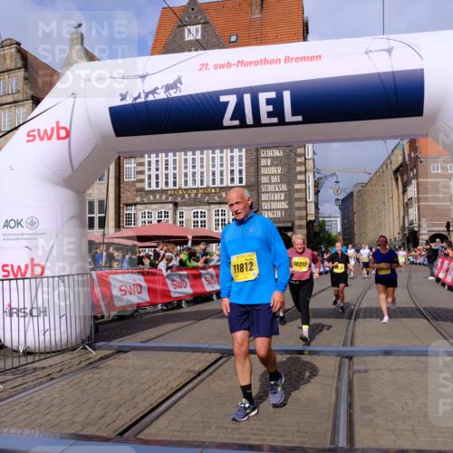 13.09.2026 - 21. swb-Marathon Bremen Tim E. http://msf.ph/oto/10339133 13.09.2026 11:09:15 Ziel 10217, 10321, 10455, 10469, 10570, 10599, 10630, 11011, 11053, 11074, 11138, 11434, 11531, 11812, 11905, 12192, 12256, 12353, 12438, 12517, 12554 meine-sportfotos.de