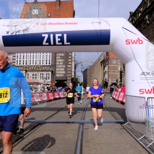13.09.2026 - 21. swb-Marathon Bremen Tim E. http://msf.ph/oto/10339148 13.09.2026 11:09:16 Ziel 10217, 10321, 10455, 10469, 10570, 10599, 10630, 11011, 11053, 11074, 11138, 11434, 11531, 11812, 11905, 12192, 12256, 12337, 12353, 12438, 12517, 12554 meine-sportfotos.de