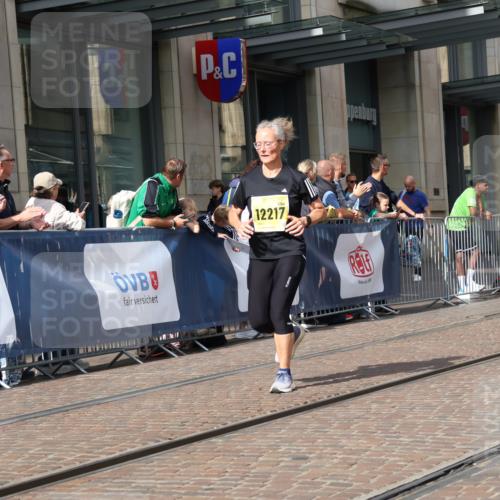13.09.2026 - 21. swb-Marathon Bremen Strokosch-Dieckow http://msf.ph/oto/10339163 13.09.2026 11:06:17 Ziel 10323, 10654, 10795, 10849, 10852, 10853, 10989, 11021, 11028, 11240, 11370, 11374, 11432, 11729, 12146, 12217, 12219, 12485, 10204, 10375, 10376, 10619, 10662, 10681, 10682, 11029, 11132, 11156, 11340, 11374, 11432, 11460, 11674, 11690, 11775, 11786, 11849, 12186, 12479, 12486 meine-sportfotos.de