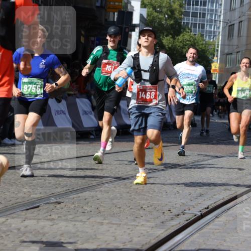 13.09.2026 - 21. swb-Marathon Bremen Strokosch-Dieckow http://msf.ph/oto/10339178 13.09.2026 13:20:07 Ziel 161, 411, 461, 495, 1010, 1053, 1281, 1468, 1535, 1551, 1642, 1972, 2870, 2906, 3240, 3319, 3411, 3966, 4101, 4479, 4480, 7037, 7404, 7488, 7655, 8185, 8263, 9082, 9359, 9984, 13192, 232, 655, 1750, 1931, 2122, 2577, 2885, 3685, 4351, 5450, 5583, 6901, 7018, 7341, 7664, 8178, 9047, 9518, 9756 meine-sportfotos.de