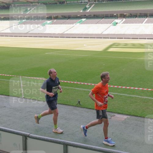13.09.2026 - 21. swb-Marathon Bremen Michael Burmester http://msf.ph/oto/10339180 13.09.2026 13:18:11 Laufen im Stadion 267, 311, 404, 449, 486, 546, 588, 732, 753, 837, 921, 1057, 1424, 1425, 1431, 1765, 1790, 1813, 1844, 1868, 1987, 2056, 2067, 2096, 2123, 2137, 2224, 2294, 2357, 2358, 2381, 2389, 2419, 2453, 2532, 2550, 2586, 2601, 2614, 2622, 2647, 2655, 2797, 2821, 2849, 2857, 2879, 2880, 2893, 2944, 2984, 2999, 3096, 3100, 3104, 3146, 3180, 3195, 3210, 3213, 3285, 3287, 3314, 3337, 3421, 3431, 3476, 3479, 3506, 3537, 3548, 3619, 3633, 3654, 3740, 3879, 4478 meine-sportfotos.de