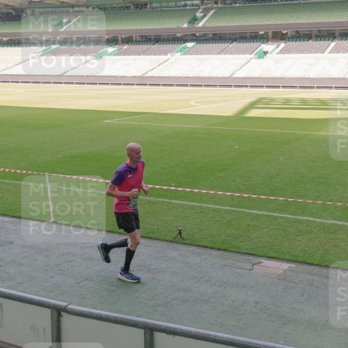 13.09.2026 - 21. swb-Marathon Bremen Michael Burmester http://msf.ph/oto/10339222 13.09.2026 13:18:20 Laufen im Stadion 311, 404, 449, 486, 546, 588, 732, 753, 837, 921, 1057, 1424, 1425, 1431, 1506, 1765, 1790, 1813, 1844, 1868, 2056, 2067, 2096, 2123, 2137, 2224, 2294, 2357, 2358, 2389, 2419, 2453, 2532, 2550, 2557, 2563, 2586, 2601, 2614, 2622, 2647, 2655, 2786, 2821, 2845, 2849, 2857, 2879, 2880, 2893, 2944, 2984, 2999, 3072, 3096, 3100, 3104, 3146, 3180, 3195, 3198, 3210, 3213, 3285, 3287, 3314, 3337, 3421, 3431, 3476, 3479, 3506, 3537, 3548, 3619, 3633, 3654, 3740, 3879, 4478 meine-sportfotos.de